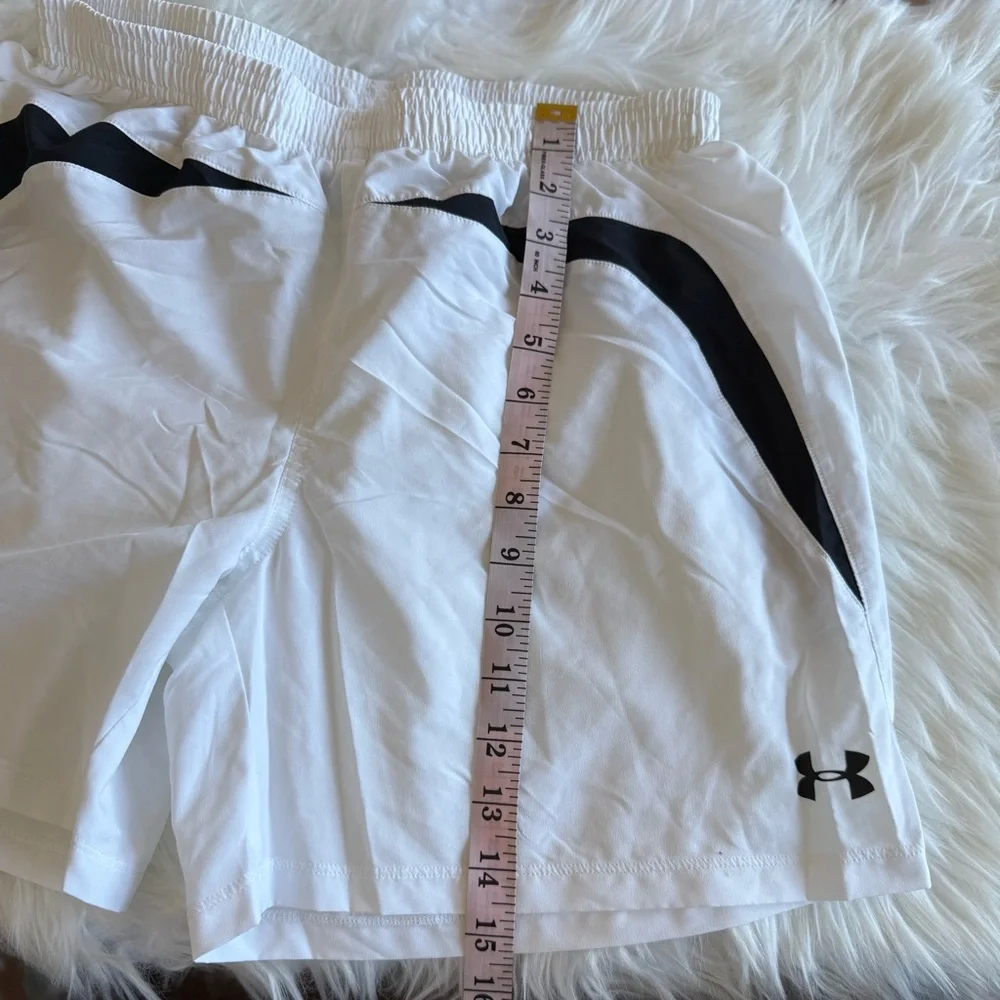 Under Armour | Women’s Medium White and Black Athletic Shorts with Drawstring